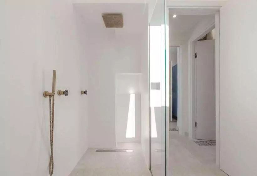 Maina Country Resort