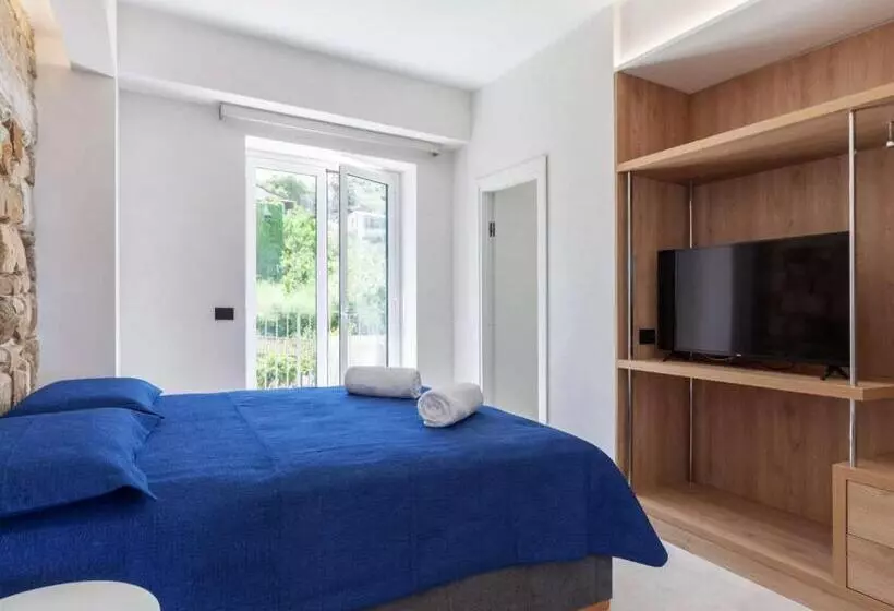 Maina Country Resort