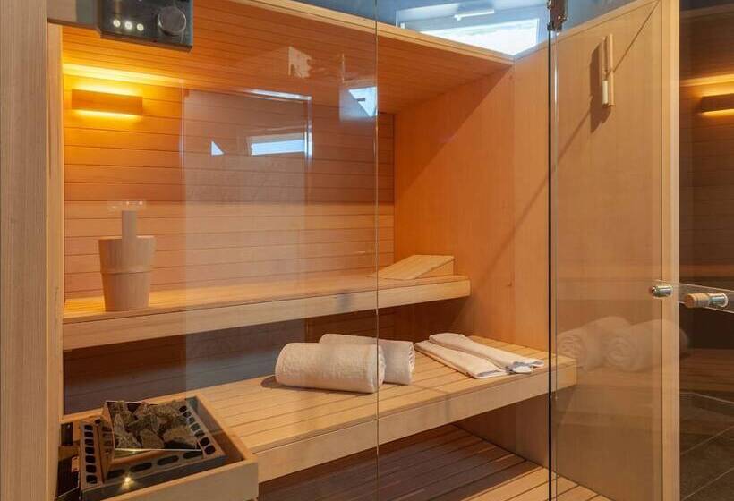 Maina Country Resort