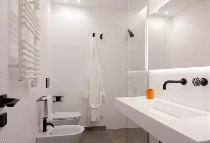 Maina Country Resort