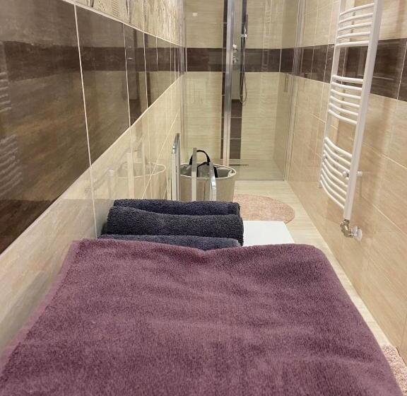 ペンション Délibáb Wellness Vendégház