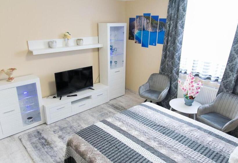 ペンション Délibáb Wellness Vendégház