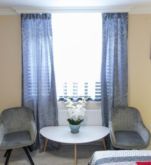 ペンション Délibáb Wellness Vendégház