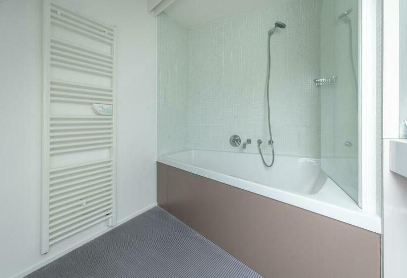 پانسیون La Petite Fugue