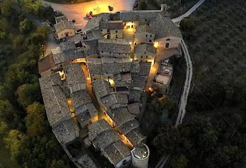 تختخواب و صبحانه Un Posto