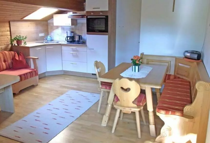 هتل Ferienwohnung Bauernhaus Kailhof