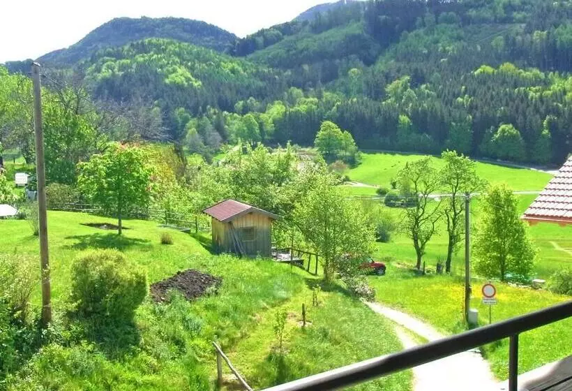 هتل Ferienwohnung Bauernhaus Kailhof