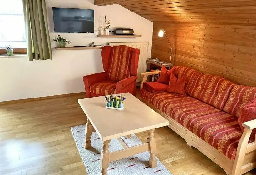هتل Ferienwohnung Bauernhaus Kailhof