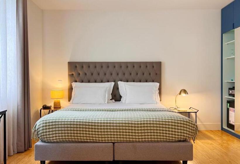 هتل Jardim Da Lapa By Shiadu