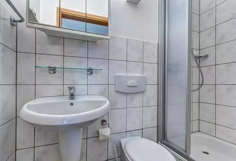 هتل Pension Mittag