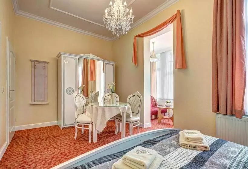 هتل Pension Mittag