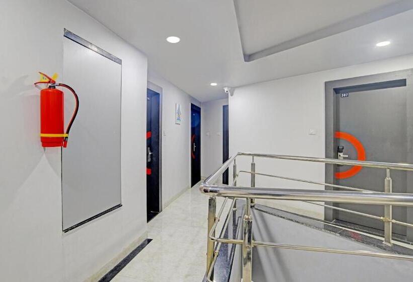 هتل Townhouse 81349 Townhouse Friends Inn