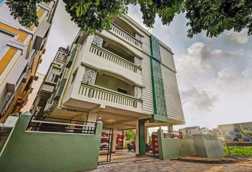 ホテル Treebo The Bollywood