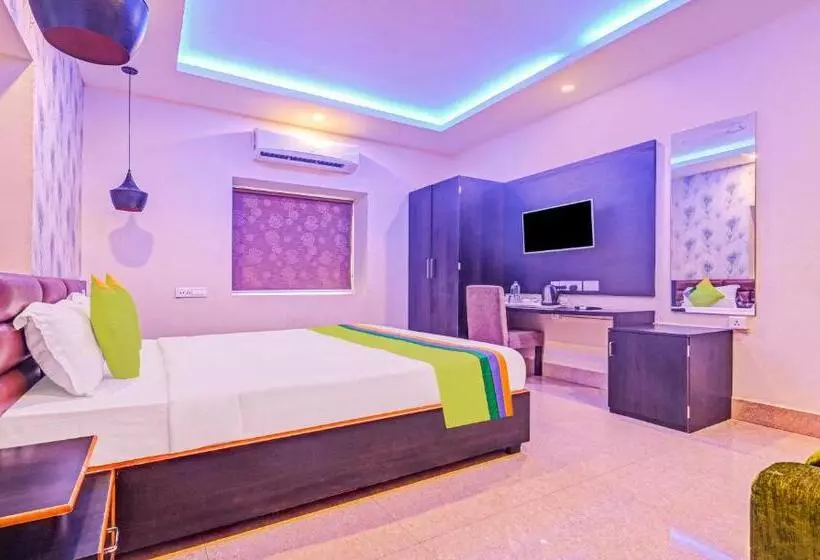 ホテル Treebo The Bollywood