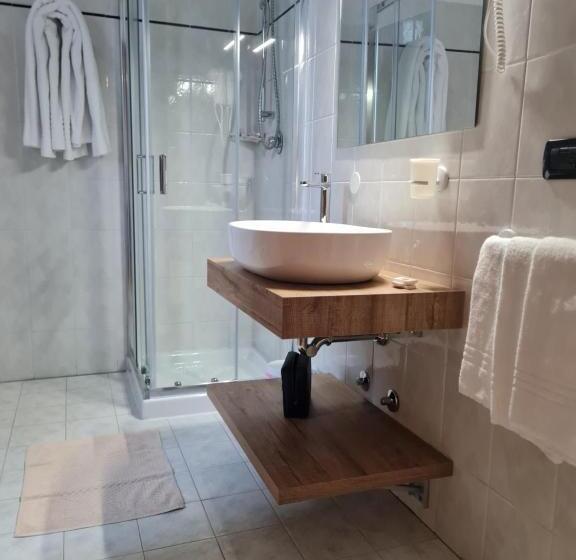 펜션 Manfredi Ristorante Con Alloggio