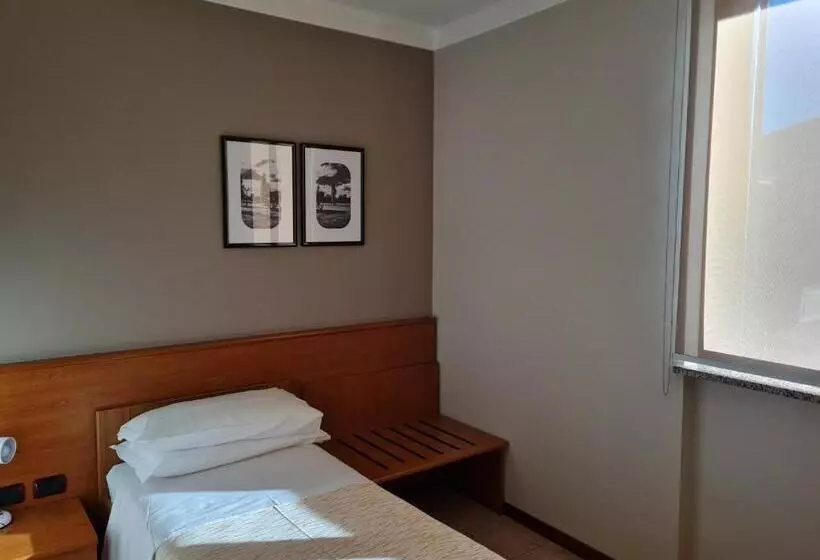 ペンション Manfredi Ristorante Con Alloggio