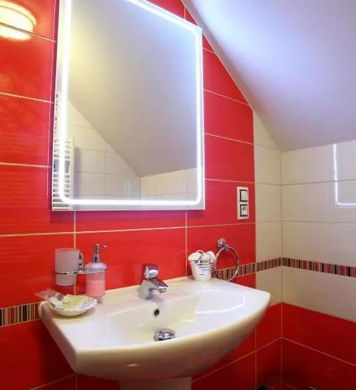 Majatalo Penzion Otakar