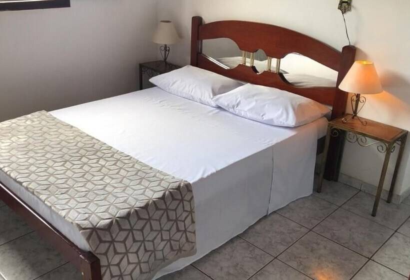 펜션 Pousada Recanto Do Pinhal