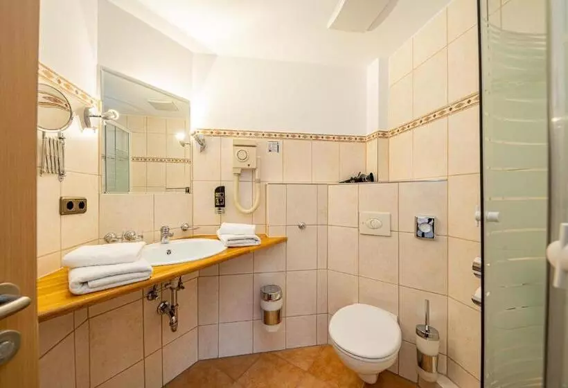 Berghotel & Chalets Adersberg