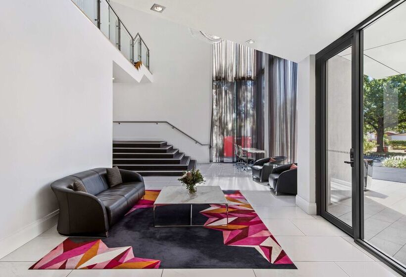 فندق Adina Serviced Apartments Canberra, Dickson