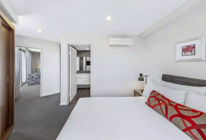 בית מלון כפרי Adina Serviced Apartments Canberra, Dickson