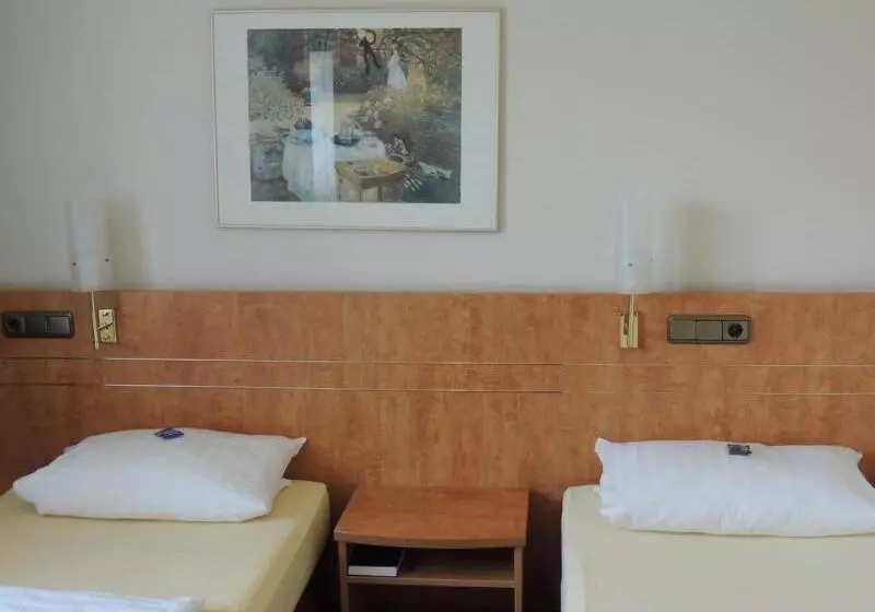 Airport Business Hotel Köln