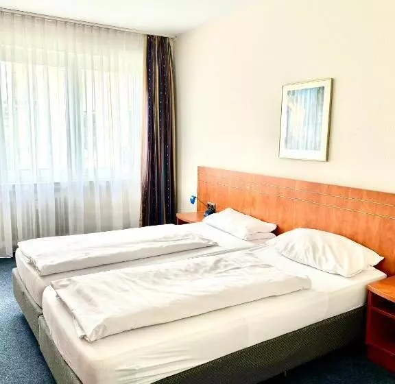 Airport Business Hotel Köln