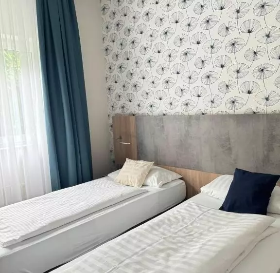 Airport Business Hotel Köln