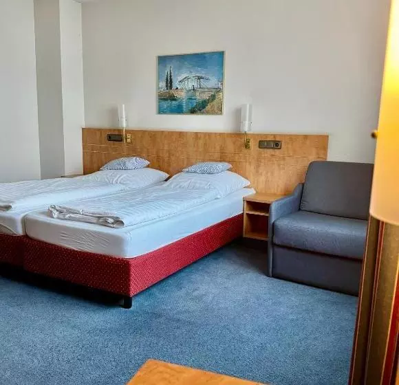 Airport Business Hotel Köln