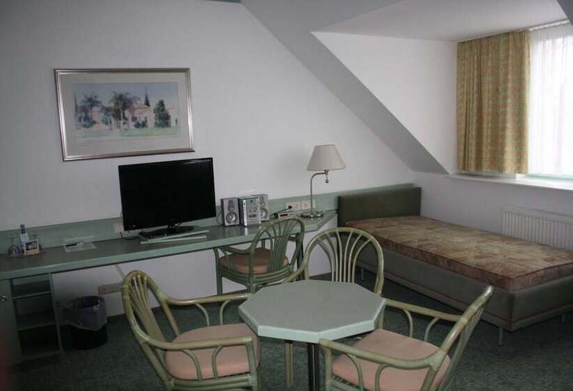 酒店 Christinenhof Garni   Bed & Breakfast