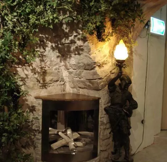 فندق Garni Goldene Henne