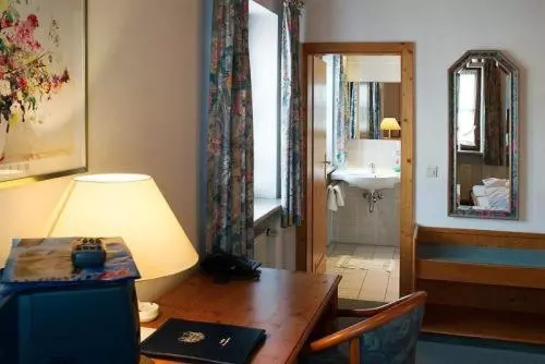 Отель Gasthof Wadenspanner