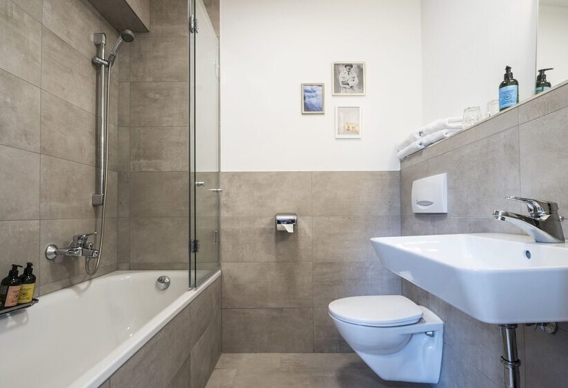 Genusshotel Krone & Roadtrips Bei Basel