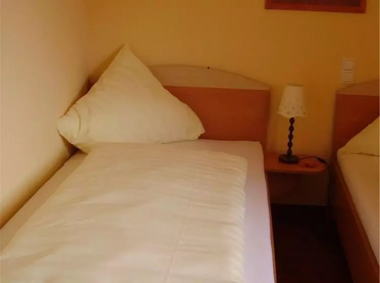 Отель Hopfen Hallertau