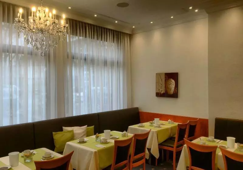 בית מלון כפרי Hansa