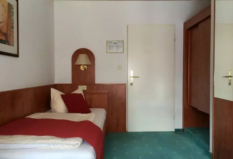 בית מלון כפרי Hansa