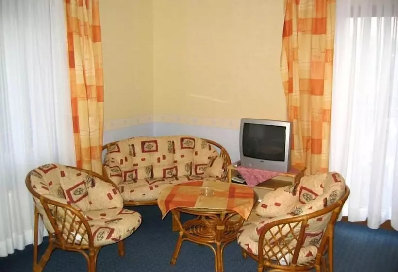 ホテル Haus Zur Sonne Sauerland