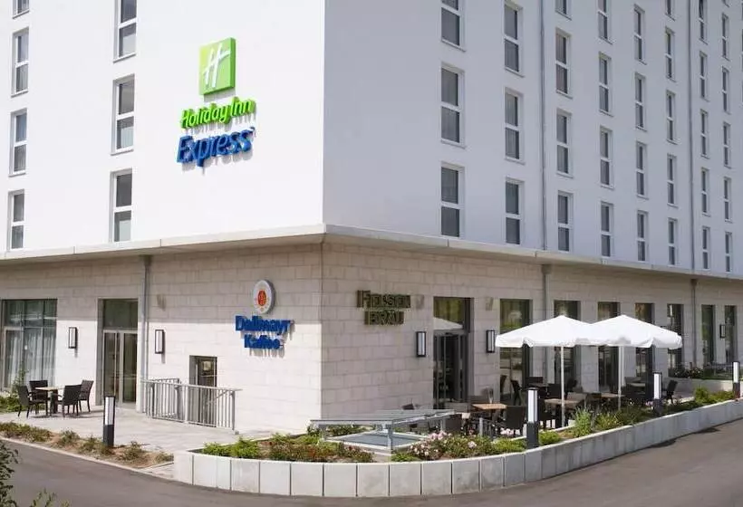 酒店 Holiday Inn Express Nürnbergschwabach