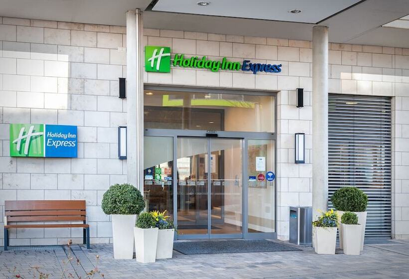فندق Holiday Inn Express Nürnbergschwabach