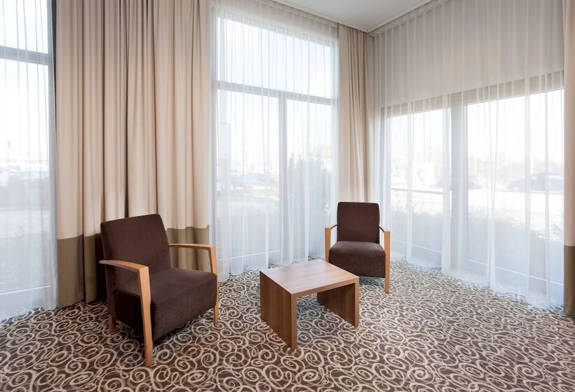 فندق Holiday Inn Express Nürnbergschwabach