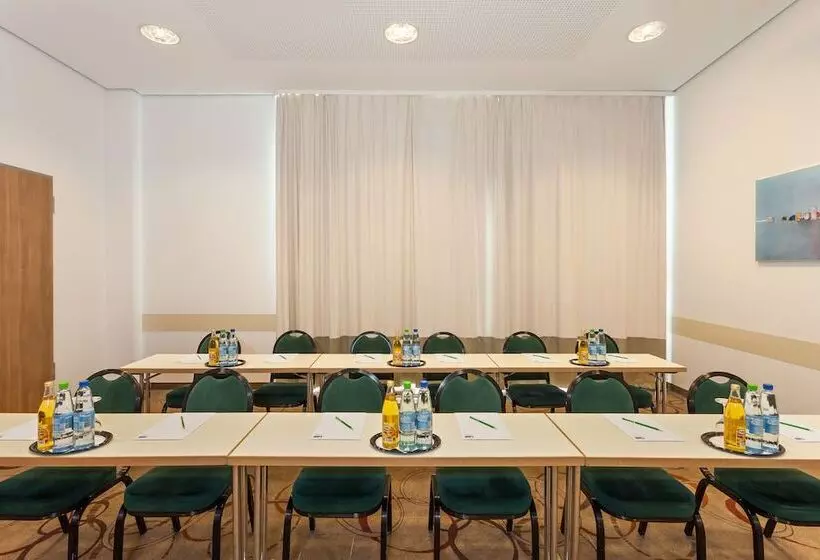 酒店 Holiday Inn Express Nürnbergschwabach