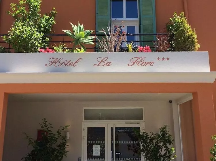 בית מלון כפרי La Flore