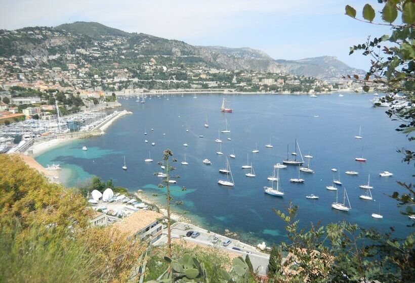 בית מלון כפרי La Flore