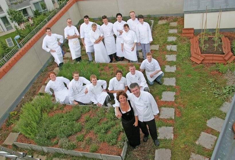 Отель Landhaus Feckl