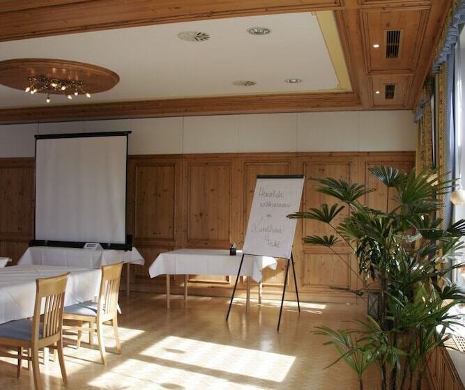 Отель Landhaus Feckl