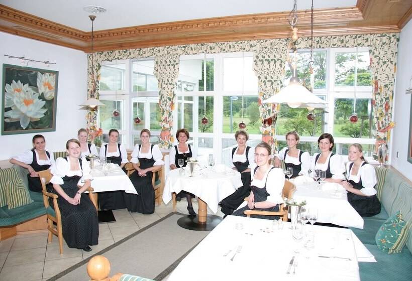 Отель Landhaus Feckl