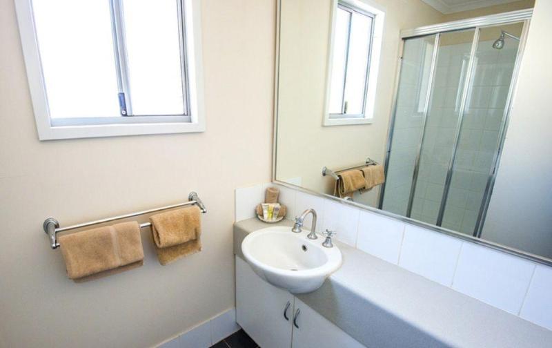 בית מלון כפרי Rac Exmouth Cape Holiday Park