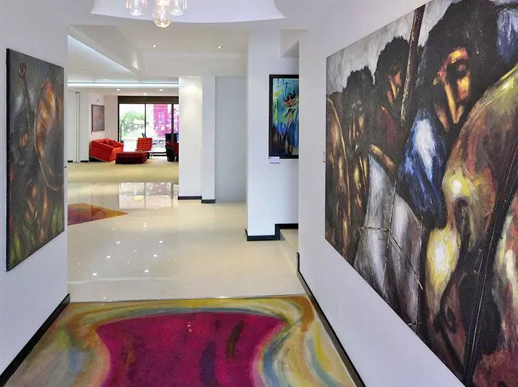 فندق Ramada Bogotá Belle Epoque