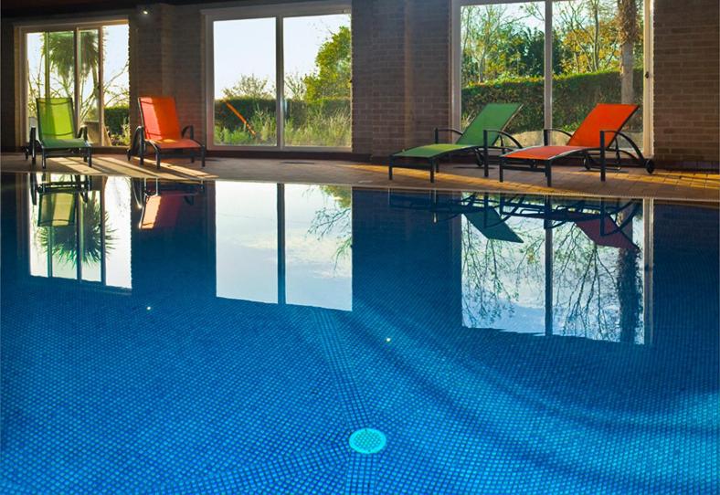 فندق Redhill House Brs Airport