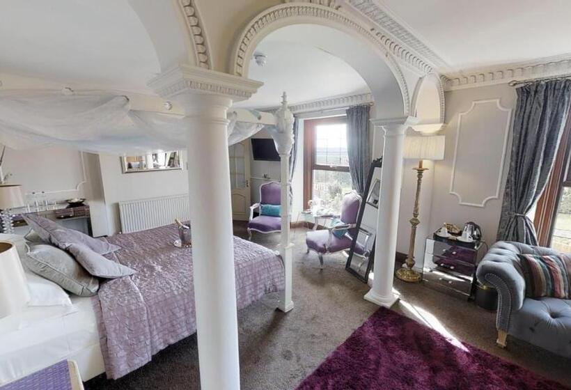 فندق Redhill House Brs Airport